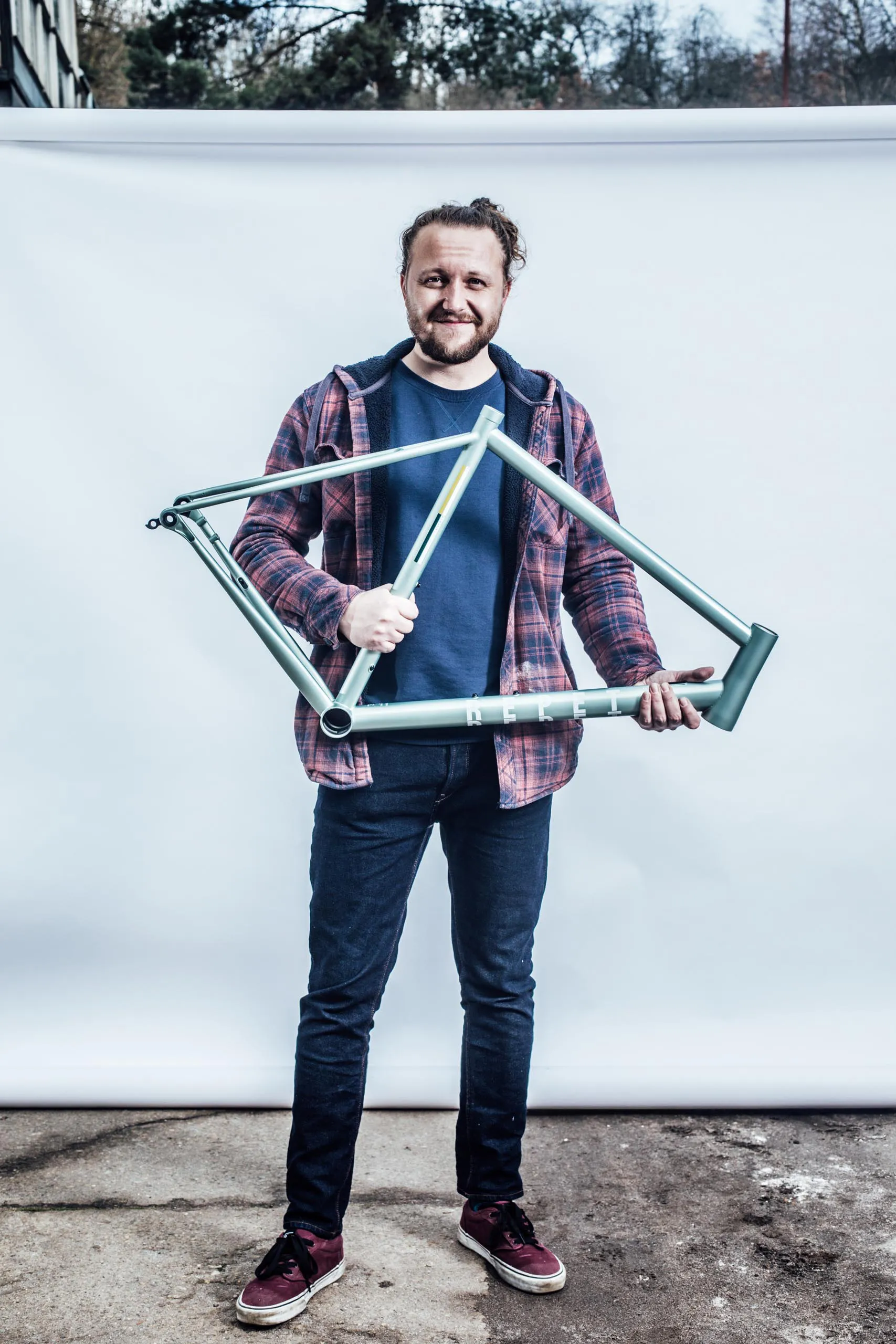 Repete, bicycle, frame, portrait