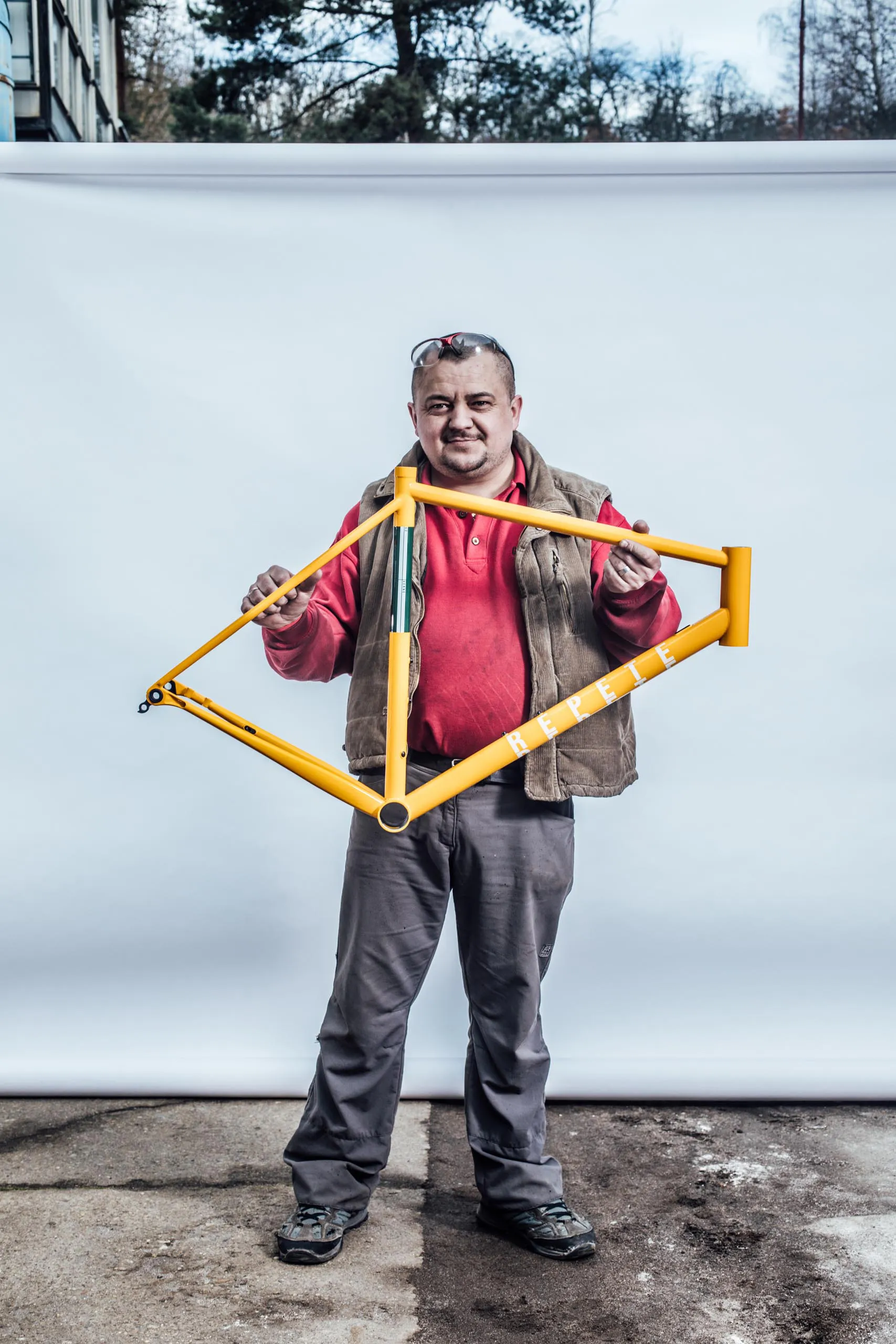 Repete, bicycle, frame, portrait