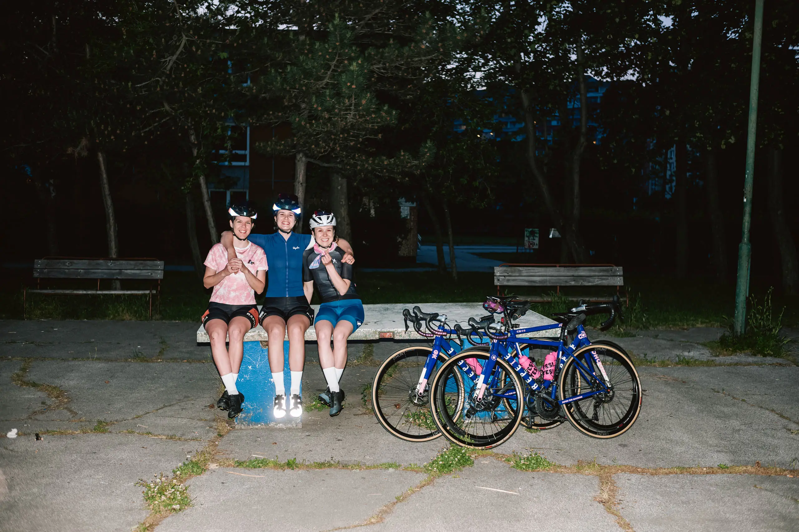 Repete, jazdím čiarnu stredu, bicycle, ride