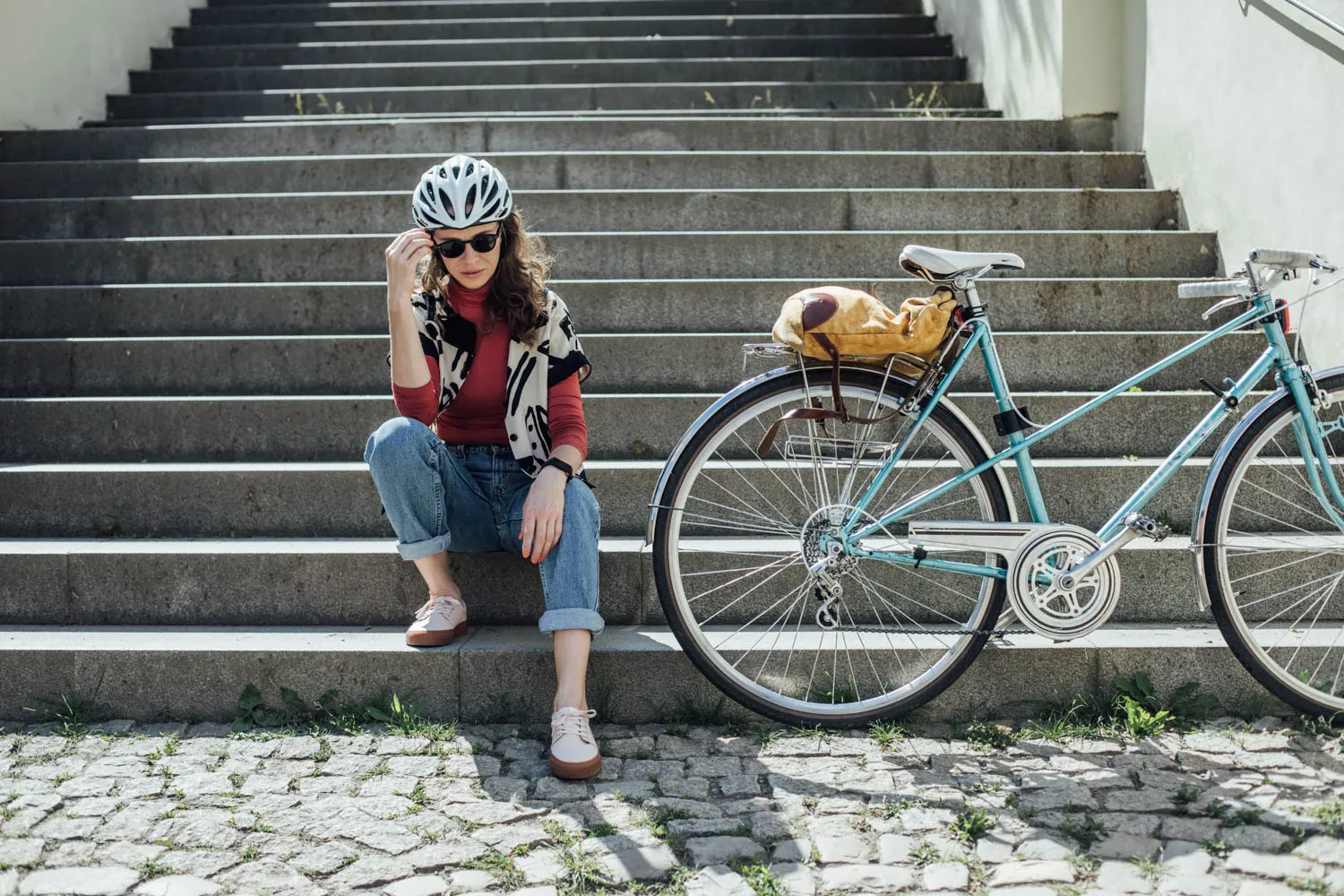 Repete, women, bicycle, holkynakole