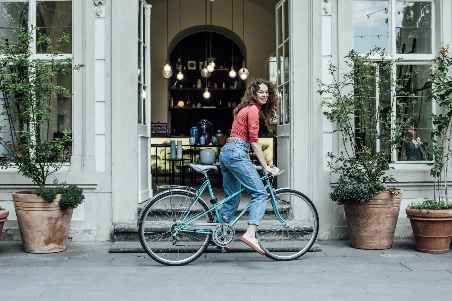 Repete, women, bicycle, holkynakole
